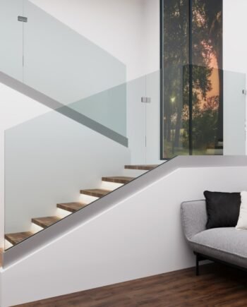 RICCARDO Classic|скляне огородження сходових маршів у затисному профілі із загартованого прозорого скла (14) купити з доставкою в Україні - splenko.com