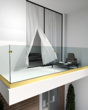 RICCARDO Gold|стеклянное ограждение на балкон или террасу в зажимном профиле золотого цвета из закаленного прозрачного стекла