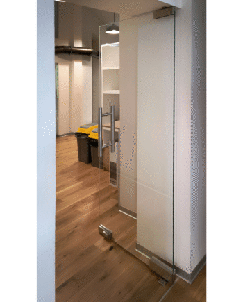 OLIVER Classic|двері маятникові з дотягувачем в кафе прозорі (12) купити з доставкою в Україні - splenko.com