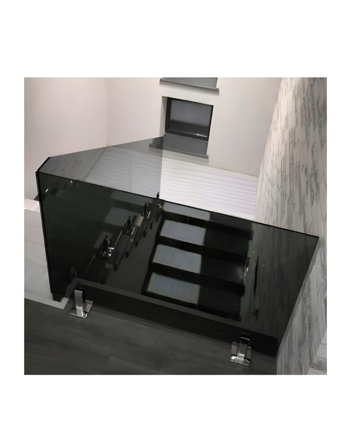 GUSTAVO Classic|скляне огородження сходових маршів на підсилених стійках із загартованого тонованого скла графіт (10) купити з доставкою в Україні - splenko.com GUSTAVO Classic|скляне огородження сходових маршів на підсилених стійках із загартованого тонованого скла графіт (10) купити з доставкою в Україні - splenko.com