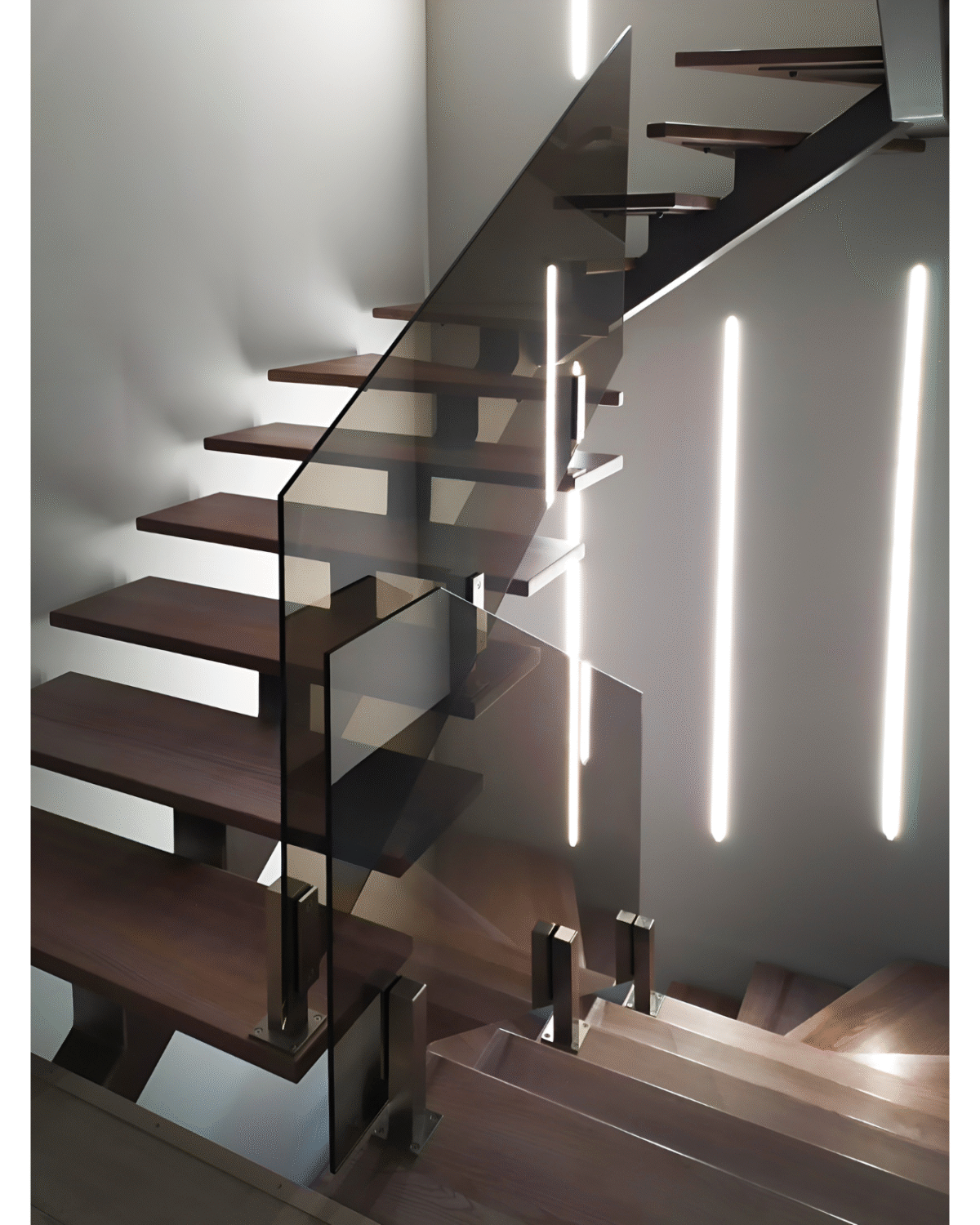 GUSTAVO Classic|скляне огородження сходових маршів на підсилених стійках із загартованого тонованого скла бронза (4) купити з доставкою в Україні - splenko.com GUSTAVO Classic|скляне огородження сходових маршів на підсилених стійках із загартованого тонованого скла бронза (4) купити з доставкою в Україні - splenko.com