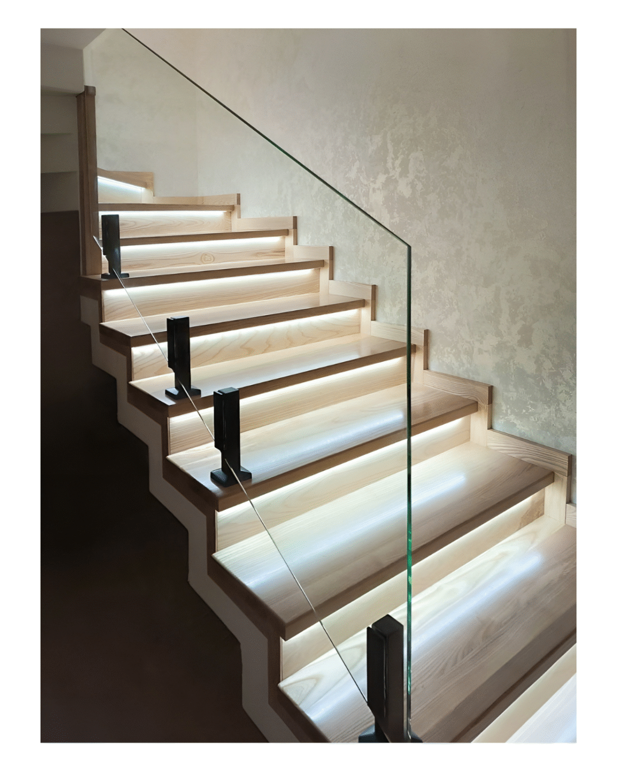 GUSTAVO Loft|скляне огородження сходів на підсилених стійках чорного кольору із загартованого прозорого скла (5) купити з доставкою в Україні - splenko.com GUSTAVO Loft|скляне огородження сходів на підсилених стійках чорного кольору із загартованого прозорого скла (5) купити з доставкою в Україні - splenko.com