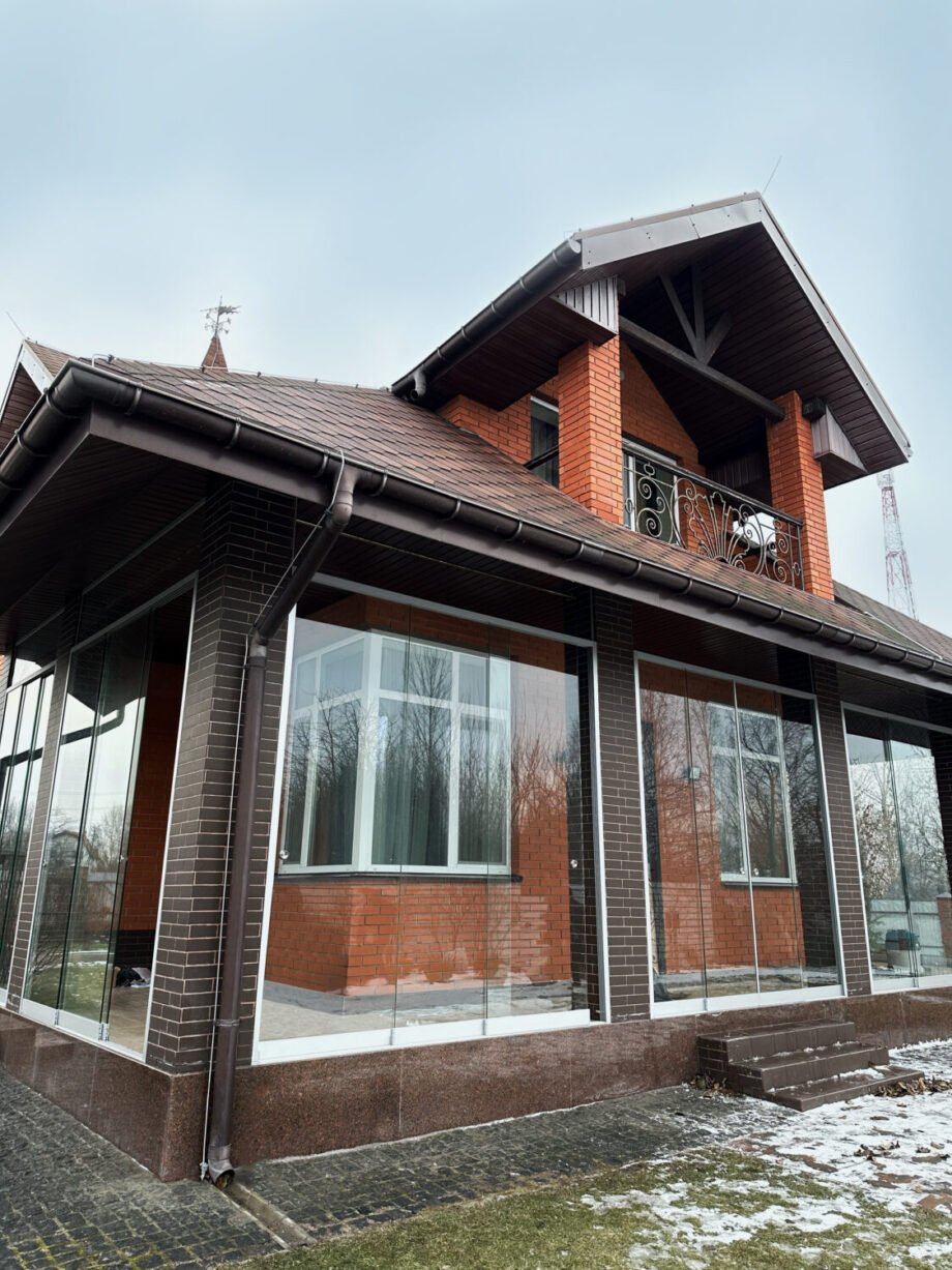 Слайдинг безрамне розсувне скління, скляні стіни для веранди, тераси, альтанки, балкону (4) купити з доставкою в Україні - splenko.com