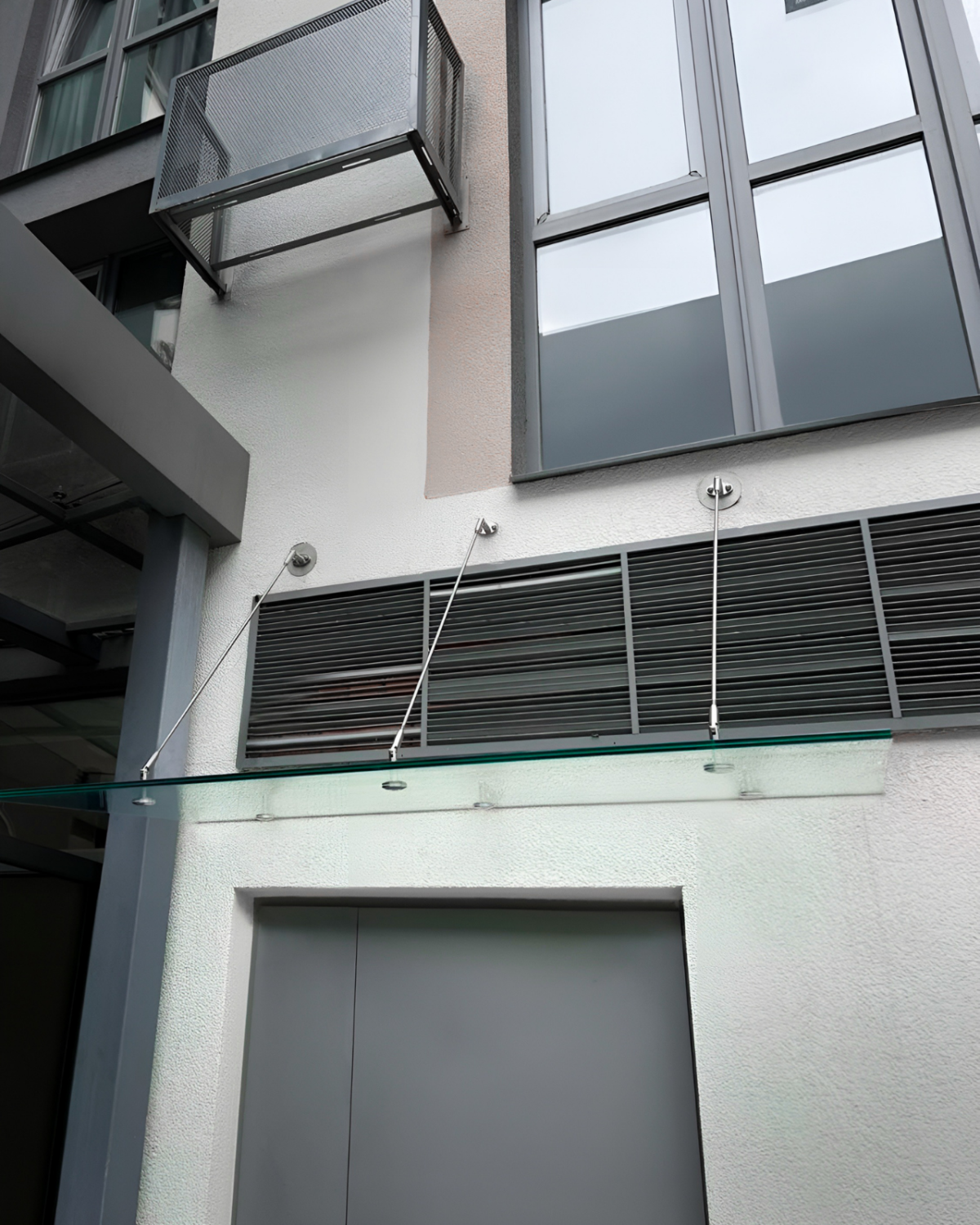 Fabrizio|скляний навіс над входом на трьох вантах — загартоване прозоре скло (32) купити з доставкою в Україні - splenko.com Fabrizio|скляний навіс над входом на трьох вантах — загартоване прозоре скло (32) купити з доставкою в Україні - splenko.com