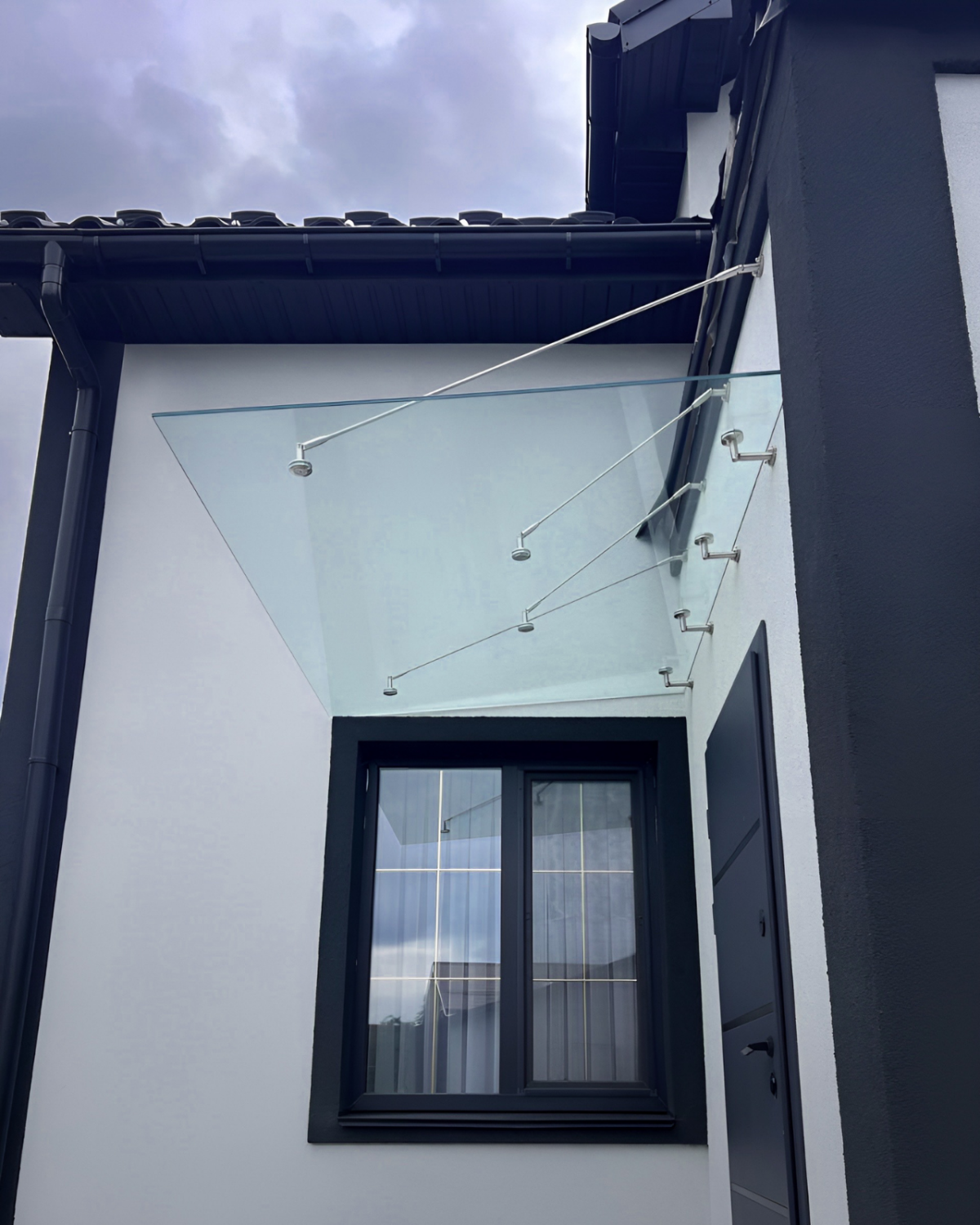 Fabrizio|скляний навіс над входом на чотирьох вантах — загартоване прозоре скло (7) купити з доставкою в Україні - splenko.com Fabrizio|скляний навіс над входом на чотирьох вантах — загартоване прозоре скло (7) купити з доставкою в Україні - splenko.com