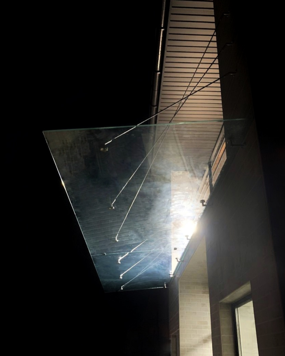 Fabrizio|скляний навіс над входом на чотирьох вантах — загартоване прозоре скло (36) купити з доставкою в Україні - splenko.com Fabrizio|скляний навіс над входом на чотирьох вантах — загартоване прозоре скло (36) купити з доставкою в Україні - splenko.com