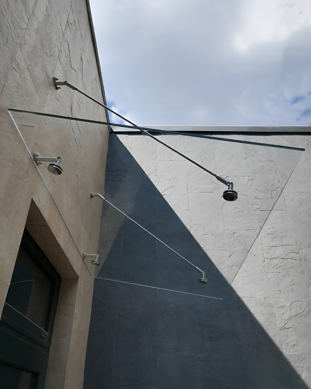 Fabrizio|скляний навіс над входом на двох вантах — загартоване прозоре скло (19) купити з доставкою в Україні - splenko.com Fabrizio|скляний навіс над входом на двох вантах — загартоване прозоре скло (19) купити з доставкою в Україні - splenko.com