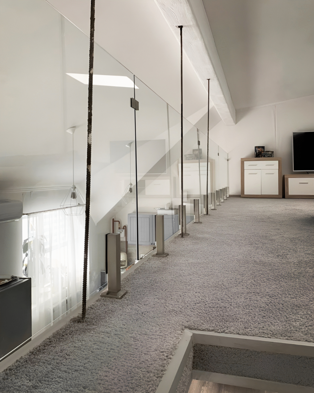 GUSTAVO Classic| glass fence for staircases on reinforced posts made of tempered clear glass (68) buy with delivery in Ukraine - splenko.com GUSTAVO Classic| glass fence for staircases on reinforced posts made of tempered clear glass (68) buy with delivery in Ukraine - splenko.com