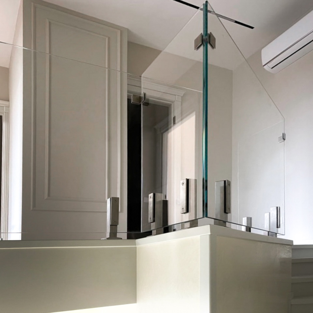 GUSTAVO Classic| glass fence for staircases on reinforced posts made of tempered clear glass (66) buy with delivery in Ukraine - splenko.com GUSTAVO Classic| glass fence for staircases on reinforced posts made of tempered clear glass (66) buy with delivery in Ukraine - splenko.com