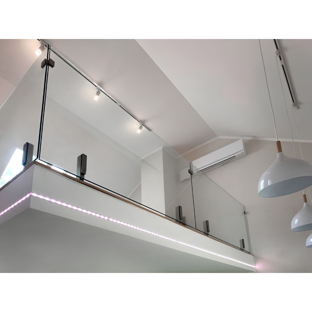 GUSTAVO Classic| glass fence for staircases on reinforced posts made of tempered clear glass (43) buy with delivery in Ukraine - splenko.com GUSTAVO Classic| glass fence for staircases on reinforced posts made of tempered clear glass (43) buy with delivery in Ukraine - splenko.com