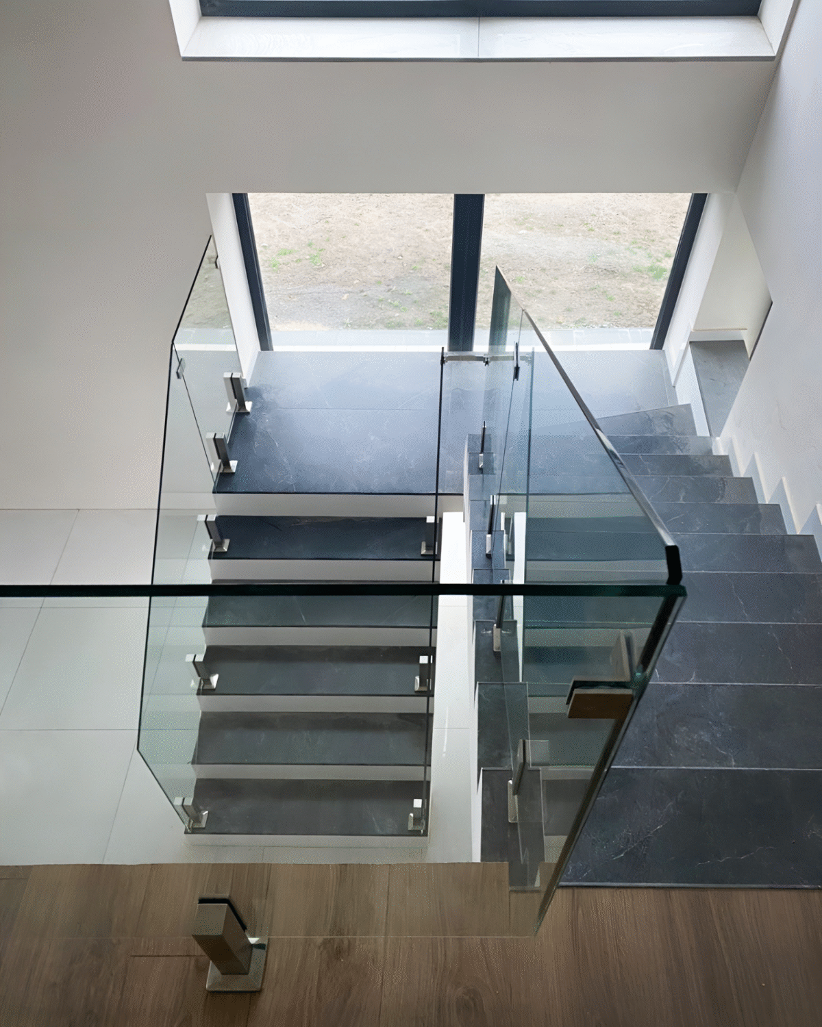 GUSTAVO Classic| glass fence for staircases on reinforced posts made of tempered clear glass (16) buy with delivery in Ukraine - splenko.com GUSTAVO Classic| glass fence for staircases on reinforced posts made of tempered clear glass (16) buy with delivery in Ukraine - splenko.com