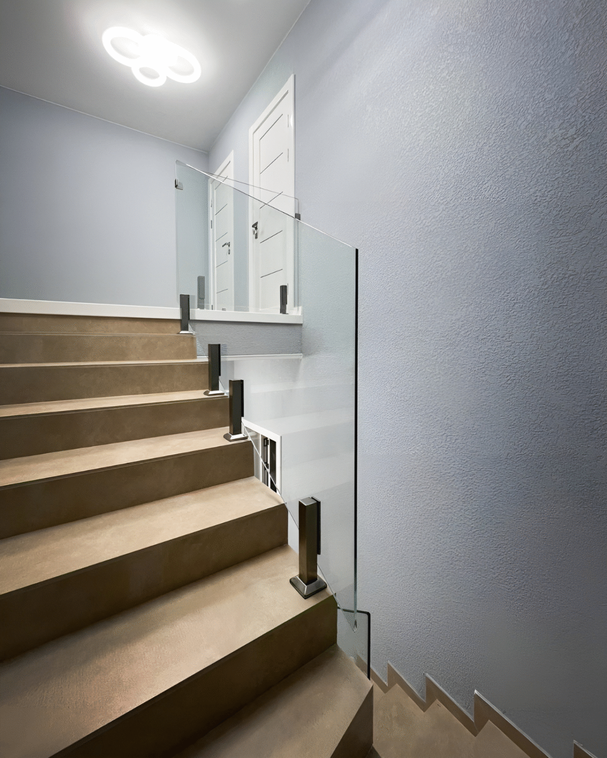 GUSTAVO Classic| glass fence for staircases on reinforced posts made of tempered clear glass (63) buy with delivery in Ukraine - splenko.com GUSTAVO Classic| glass fence for staircases on reinforced posts made of tempered clear glass (63) buy with delivery in Ukraine - splenko.com