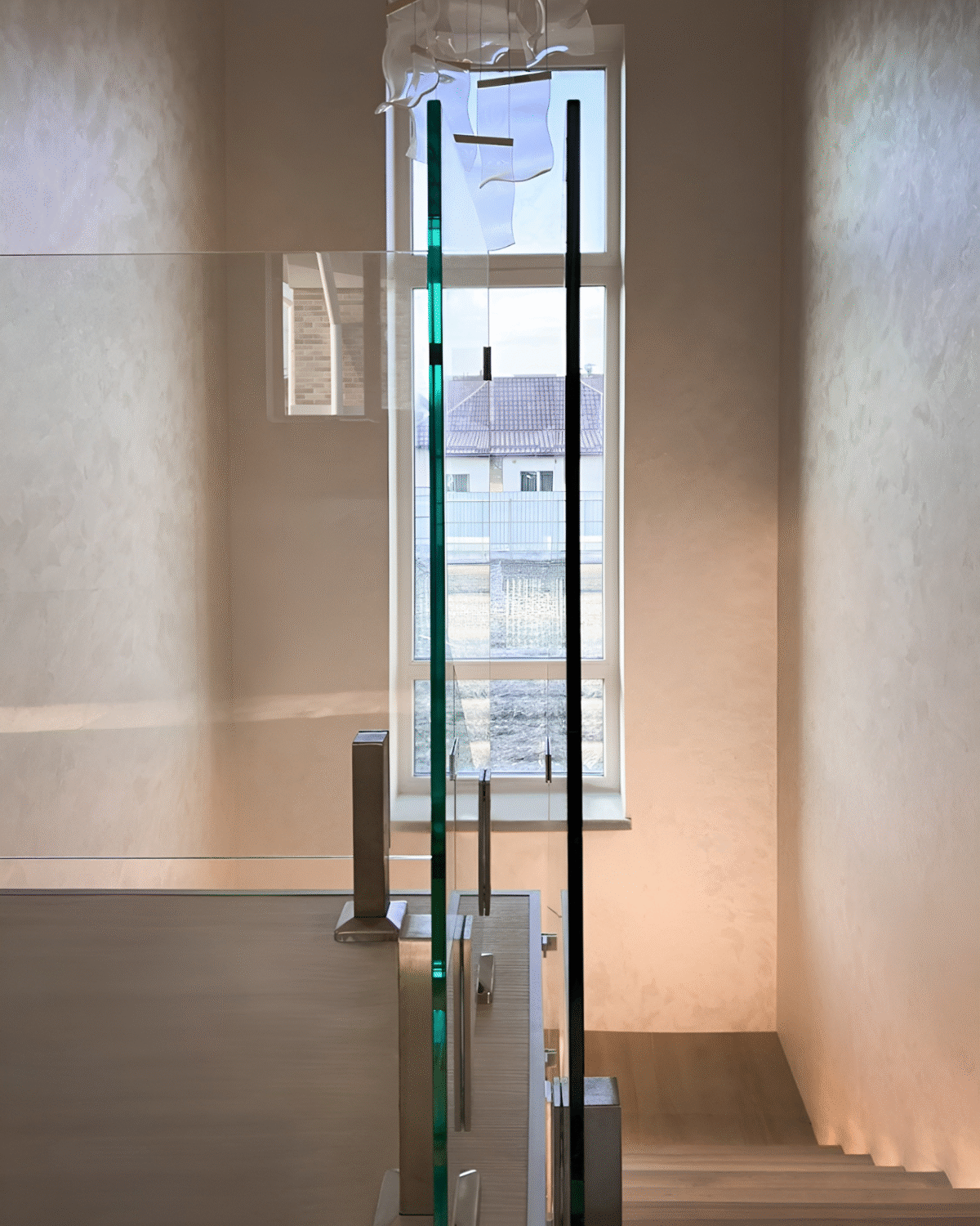 GUSTAVO Classic| glass fence for staircases on reinforced posts made of tempered clear glass (35) buy with delivery in Ukraine - splenko.com GUSTAVO Classic| glass fence for staircases on reinforced posts made of tempered clear glass (35) buy with delivery in Ukraine - splenko.com