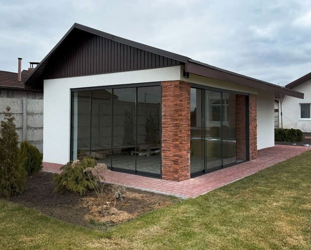 Панорамне скління