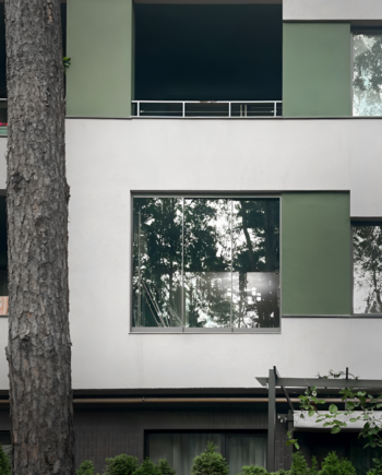 Слайдинг безрамне розсувне скління для балконів із загартованого прозорого скла